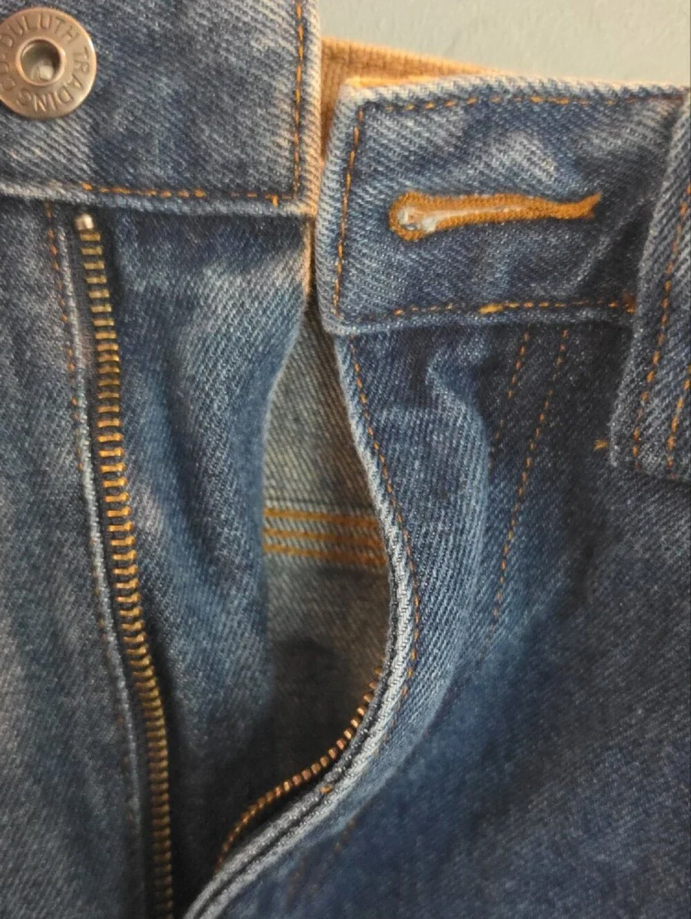 Duluth Trading Co Men's Straight-Leg Jeans in Blue Denim 34 34
